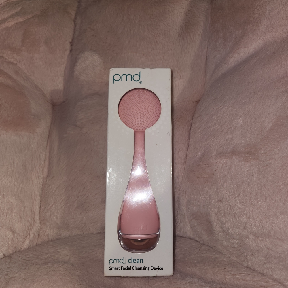 PMD Clean Facial Device - Soft Pink